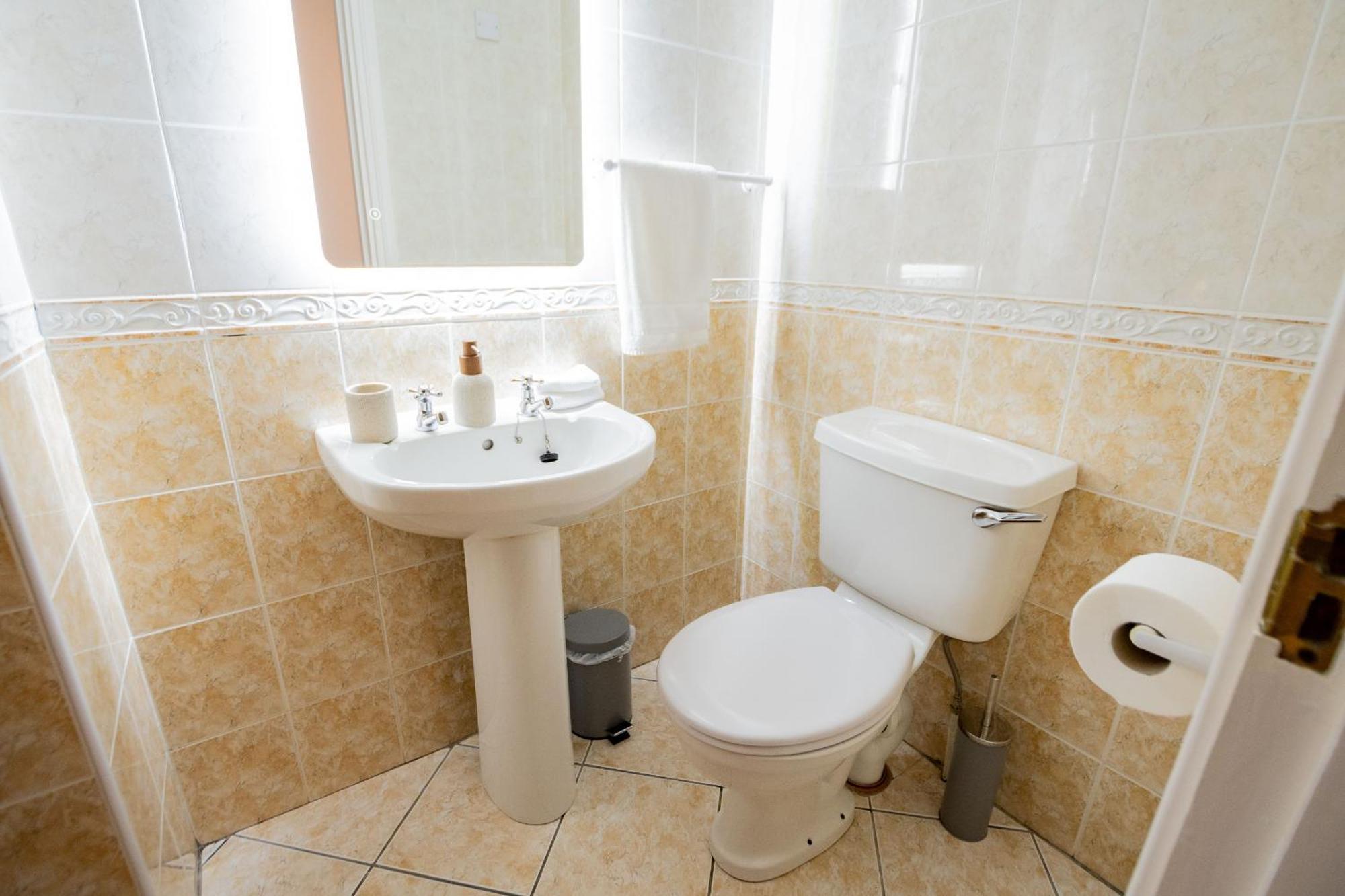 Long Walk Gem Apartment Galway